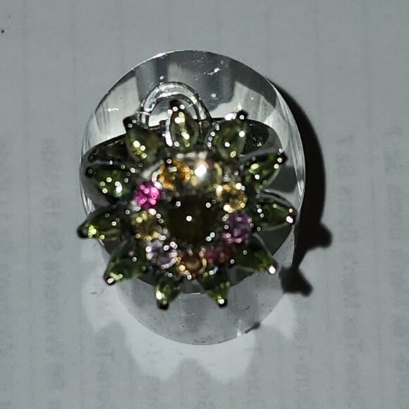.925 Sterling Silver Peridot/Sapphire Cabochon Floral Ring. Size 8 Value $650 - Picture 3 of 7